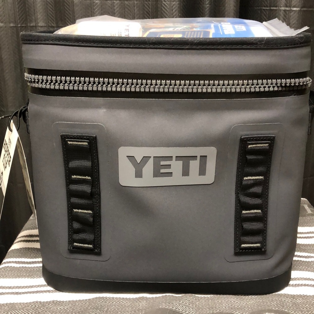 Yeti Hopper Cooler *Brand New*
